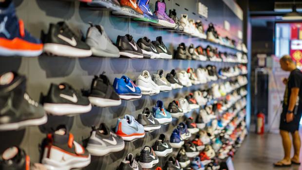 The real reason Nike is ending online shopping in NZ | Stuff